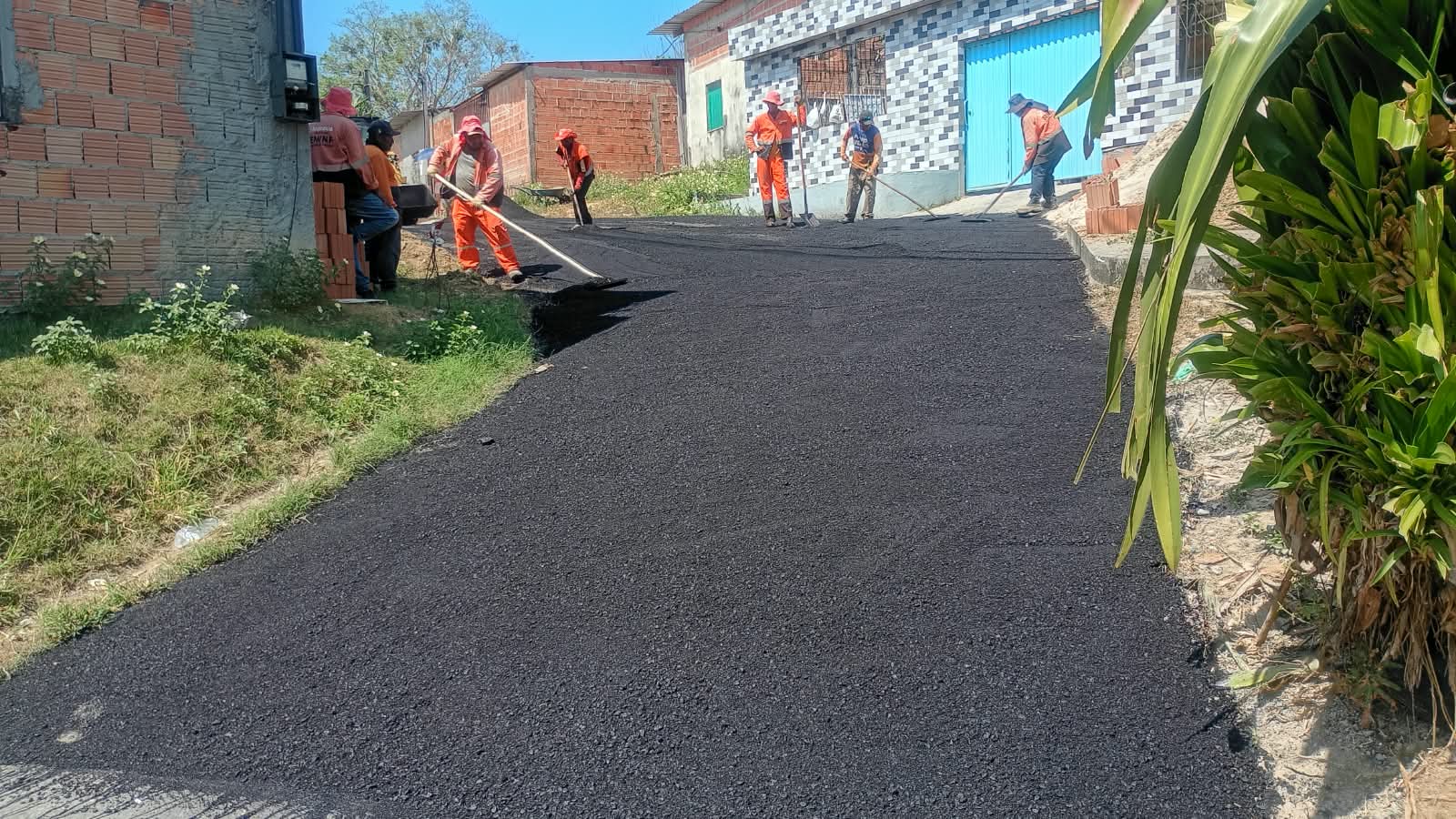 Prefeitura-de-Manaus-garante-melhores-condicoes-de-trafego-no-bairro-Cidade-Nova-com-novo-asfalto-2